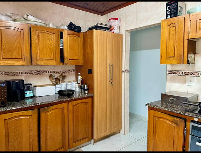 4 BEDROOM HOUSE FOR SALE IN WYEBANK